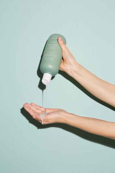 Заспокійливий шампунь з маслом таману Rated Green Real Tamanu Cold Pressed Tamanu Oil Soothing Scalp Shampoo RG13 фото