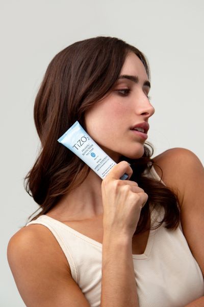 Сонцезахисний крем-праймер без відтінку TiZO 2 Facial Primer Sunscreen Non-tinted SPF 40 PA++++, 50 ml TZ05 фото