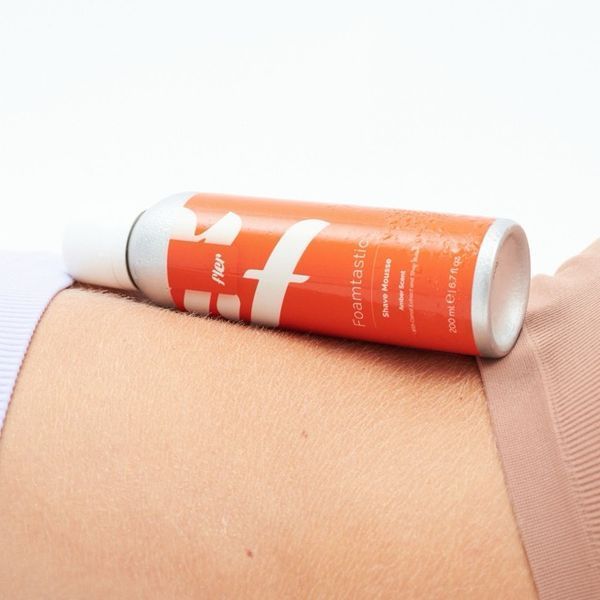 Мус для гоління з екстрактом моркви та олією ши Fler Foamtastic Shave Mousee Amber Scent FLR13 фото
