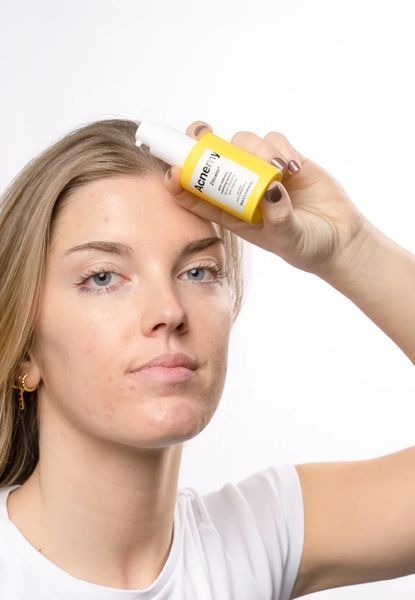 Заспокійлива сироватка проти почервоніння Acnemy Zitcalm Serum  AC09 фото